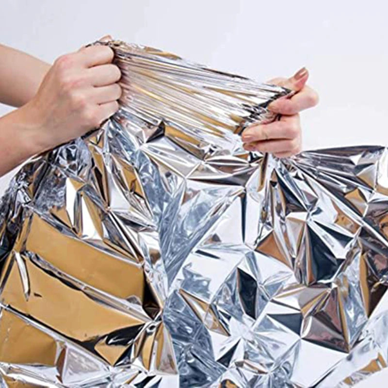 5 Pcs Thermal Foil Sauna Blanket For Detox Weight Loss,Far Infrared Therapy Retains UpTo 97% Of Body Heat Survival Mylar Blanket